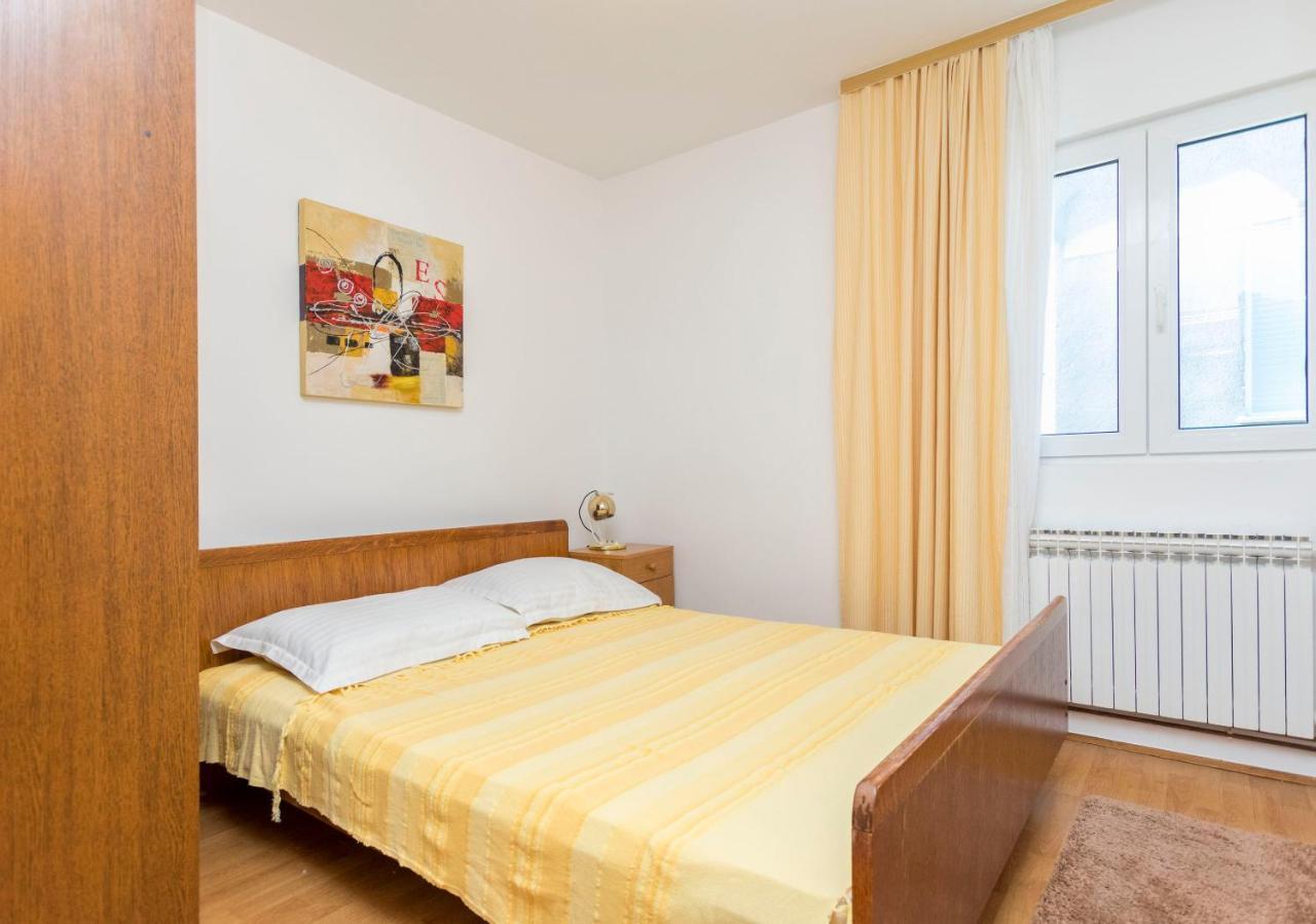 Apartments Ljubomir Rogoznica  Exterior photo